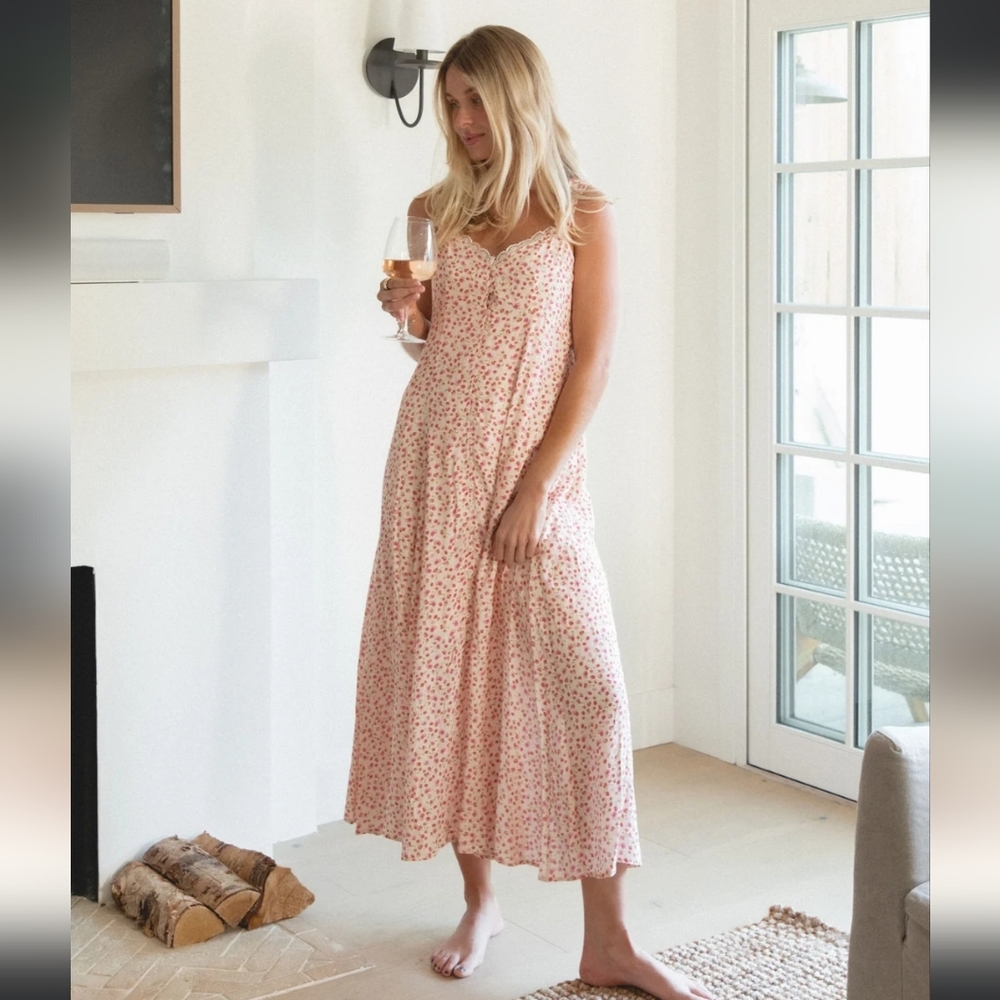 Chic Floral Midi Dress in Pink